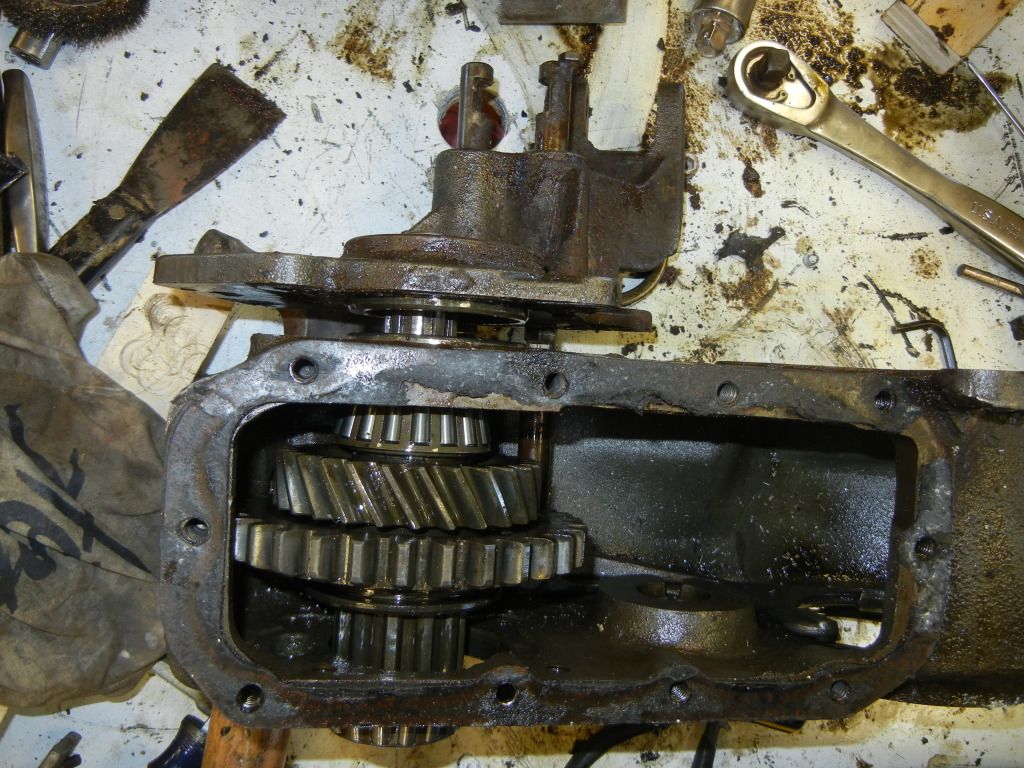 Need help with transfer case disassembly