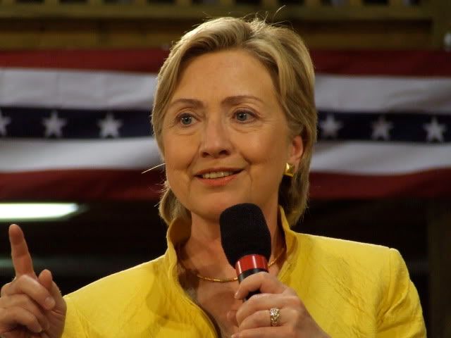 Hillary looks good in Yellow