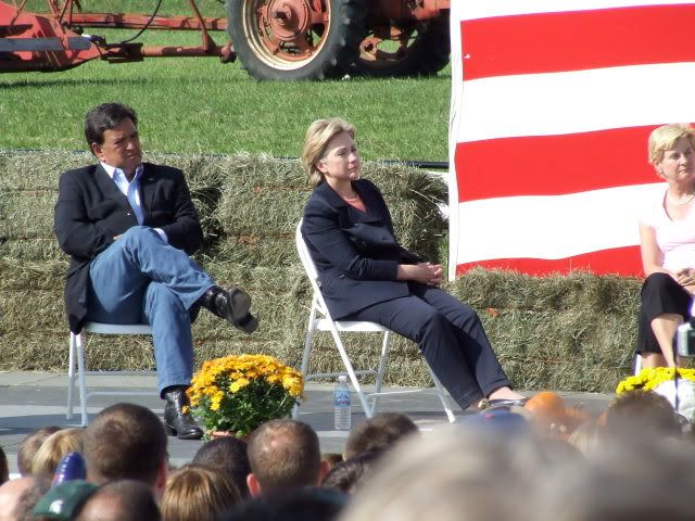 Richardson and Hillary Sitting