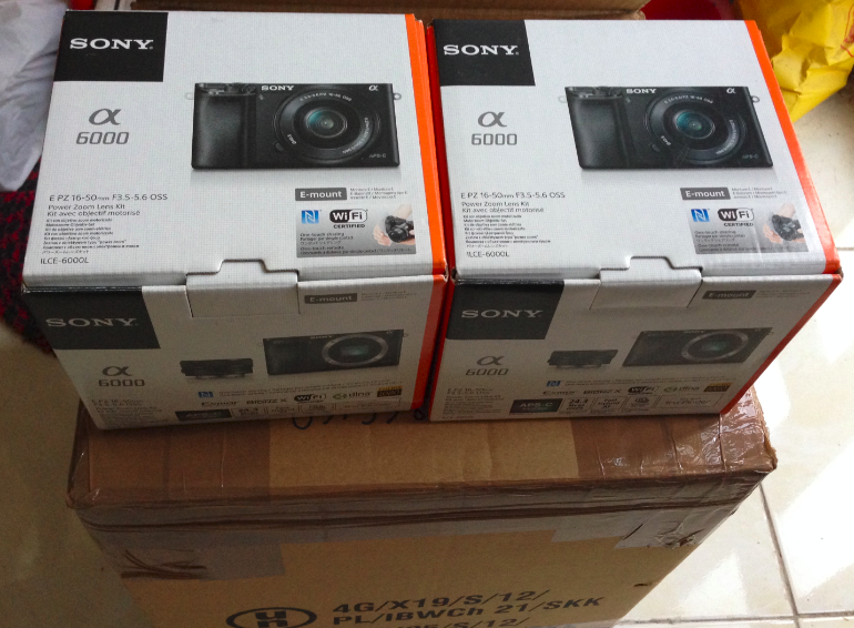 Sony Alpha A6000 Black hang USA New 100% fullbox Body Only