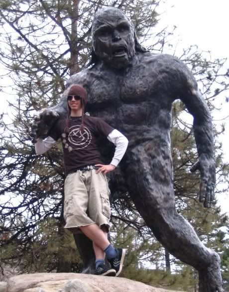 sasquatch_statue032807a.jpg