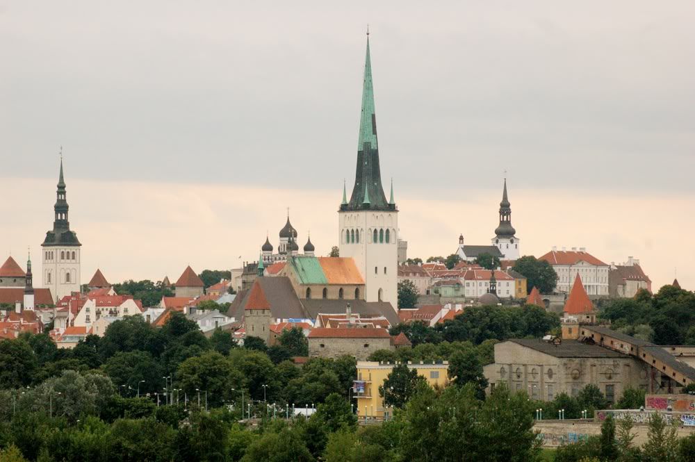 1A-Tallinn-TowersChurches.jpg