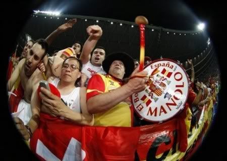 Spanish supporters celebrate while watching the Euro 2008 championships final football match Germany vs. Spain on June 29, 2008. Spain won their first trophy in 44 years here on Sunday as they beat three-time champions Germany 1-0 in the Euro 2008 final. (AFP/Getty Images)
